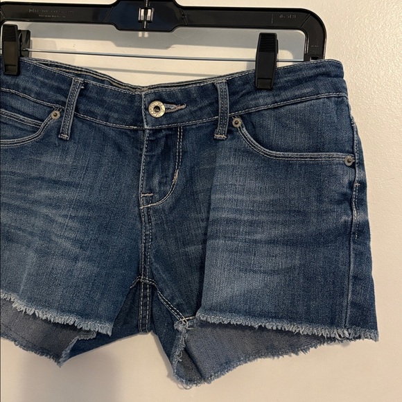 Levi’s Low Rise Shorty Shorts Denim Shorts 7 / 27 - Picture 4 of 9